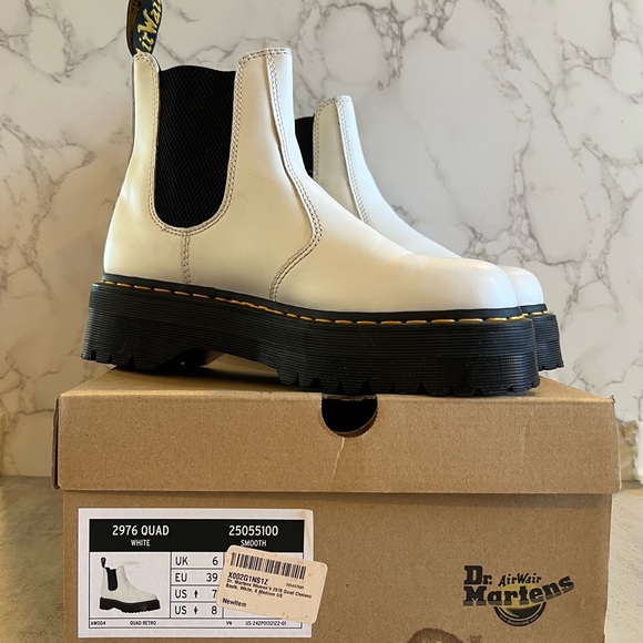 Sz 8 - Good Condition - Dr. Martens White Chelsea Boots - Picture 12 of 14